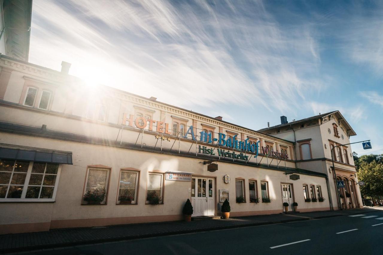 Hotel Am Bahnhof Weilburg Exteriör bild
